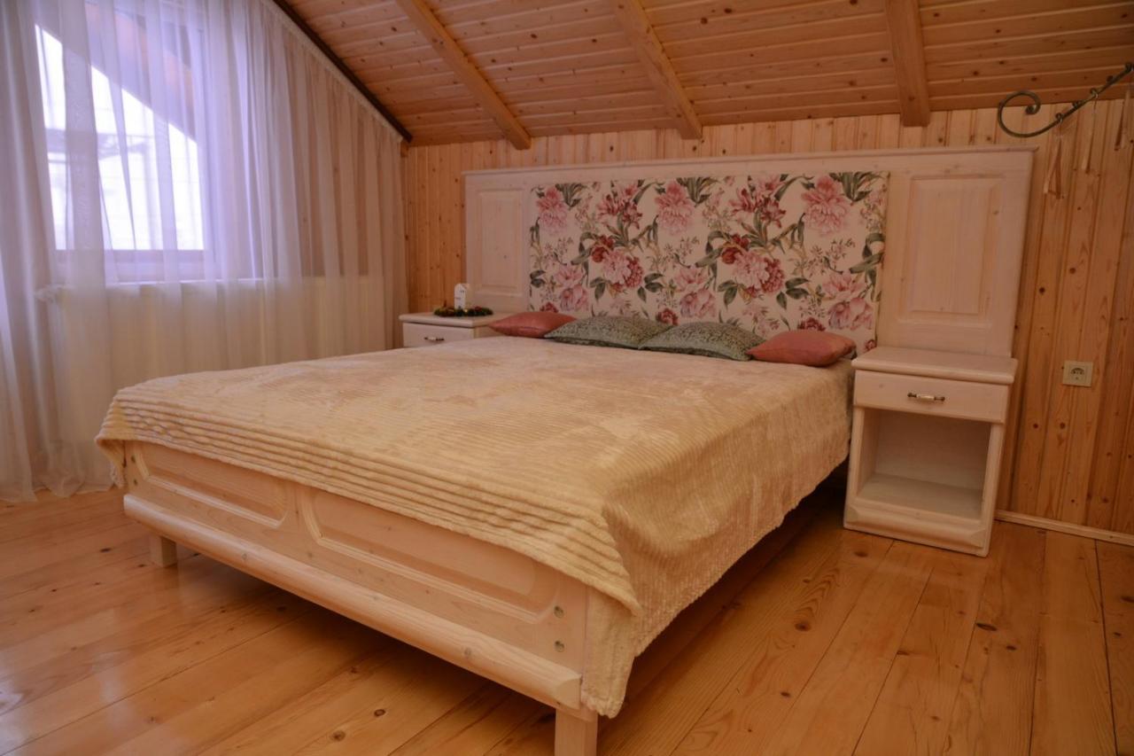 Котедж Соняшник Werchowyna Exterior foto
