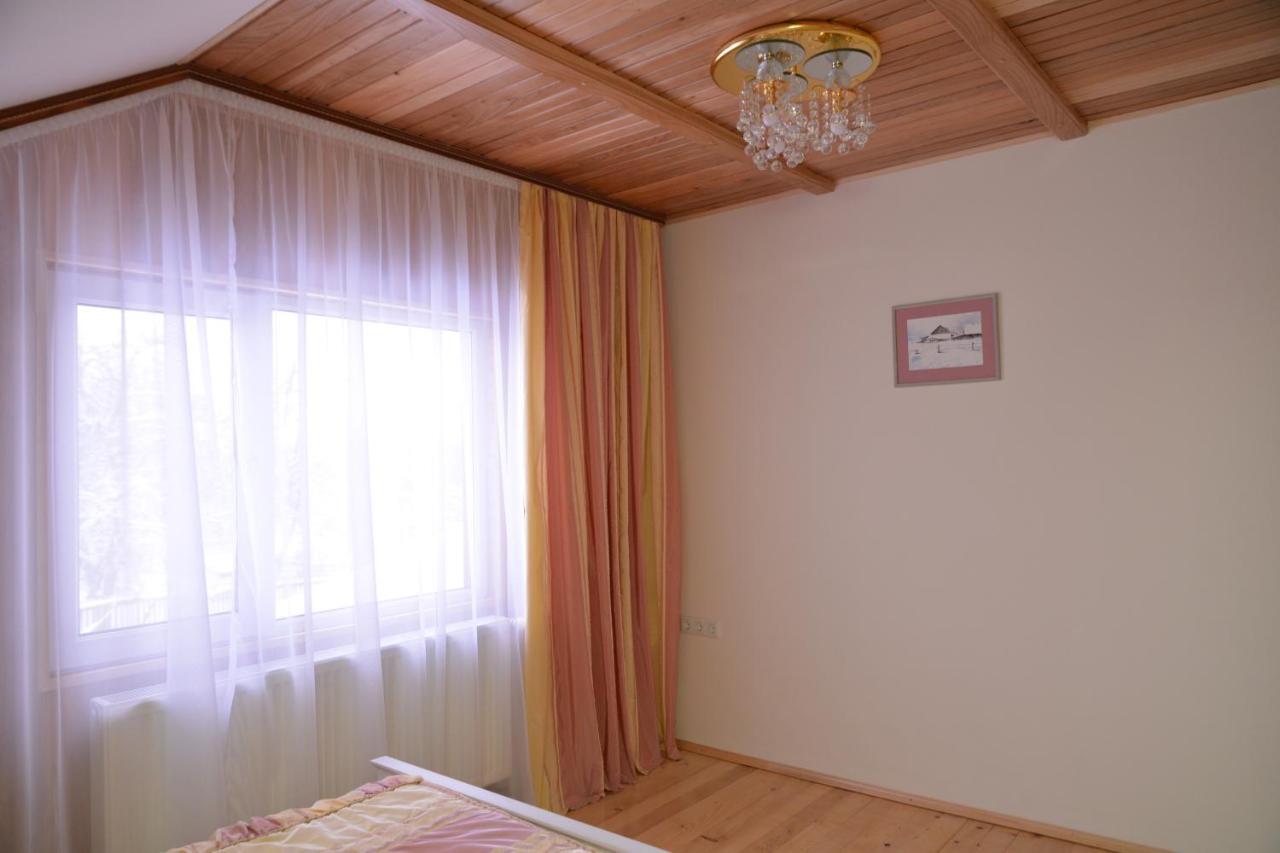 Котедж Соняшник Werchowyna Exterior foto